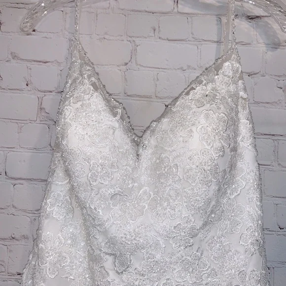 NEW Mori Lee Ailani Ivory Bridal Gown Wedding Dress Style 5873 Size 10 - Picture 7 of 16